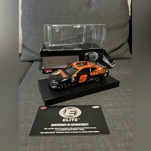 Chase Elliott Hooters Racing Diecast Car